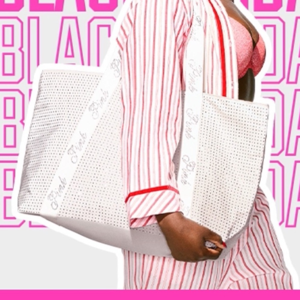 Victoria's Secret Pink Tote Bag with Cozy Blanket - Picture 5 of 9